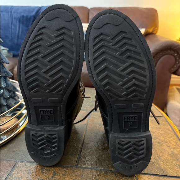 🇺🇸 High quality Frye Arkansas leather boots. - Picture 5 of 13